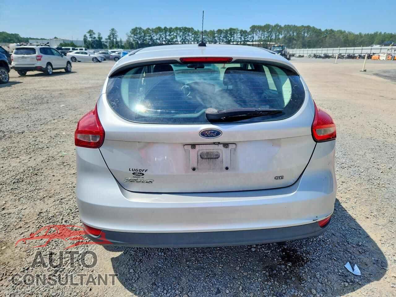 FORD FOCUS 2018 - 1FADP3K21JL318955
