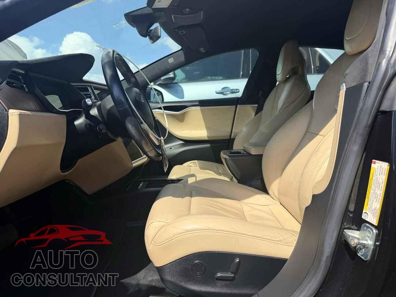 TESLA MODEL S 2017 - 5YJSA1E25HF186122