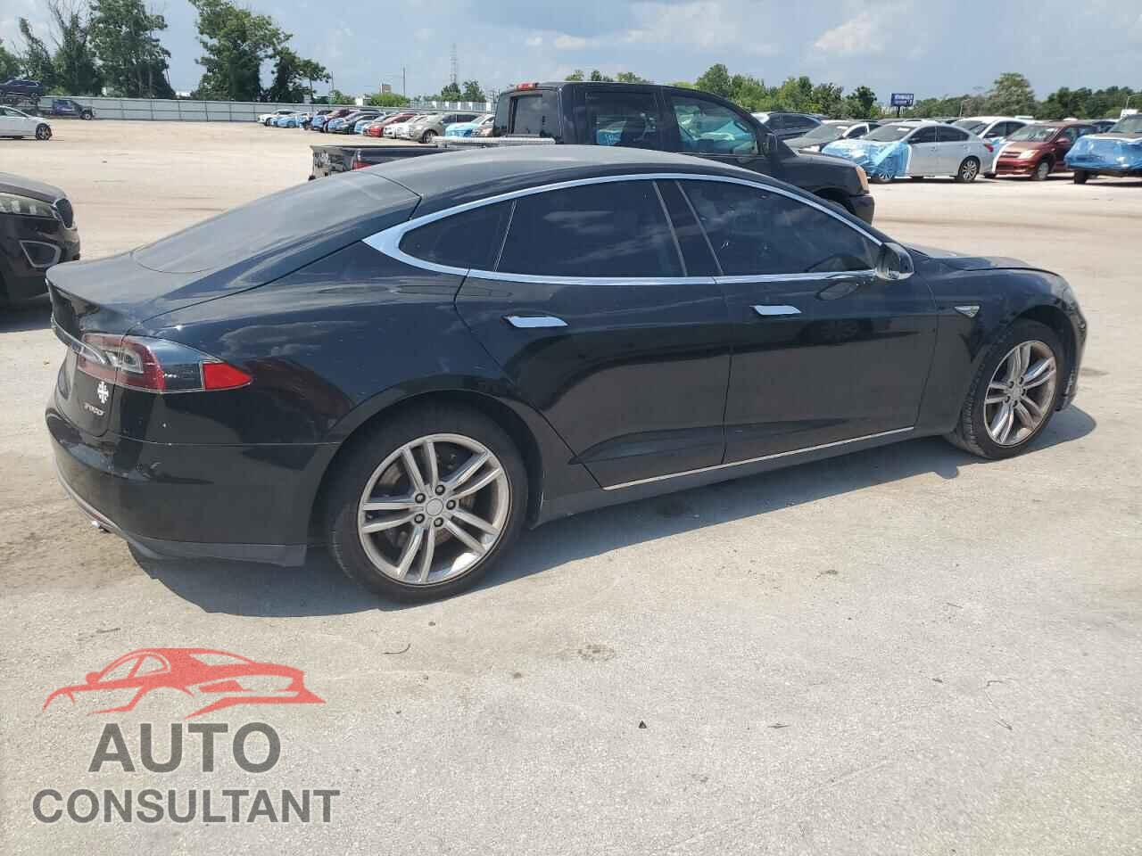 TESLA MODEL S 2013 - 5YJSA1DN6DFP20864