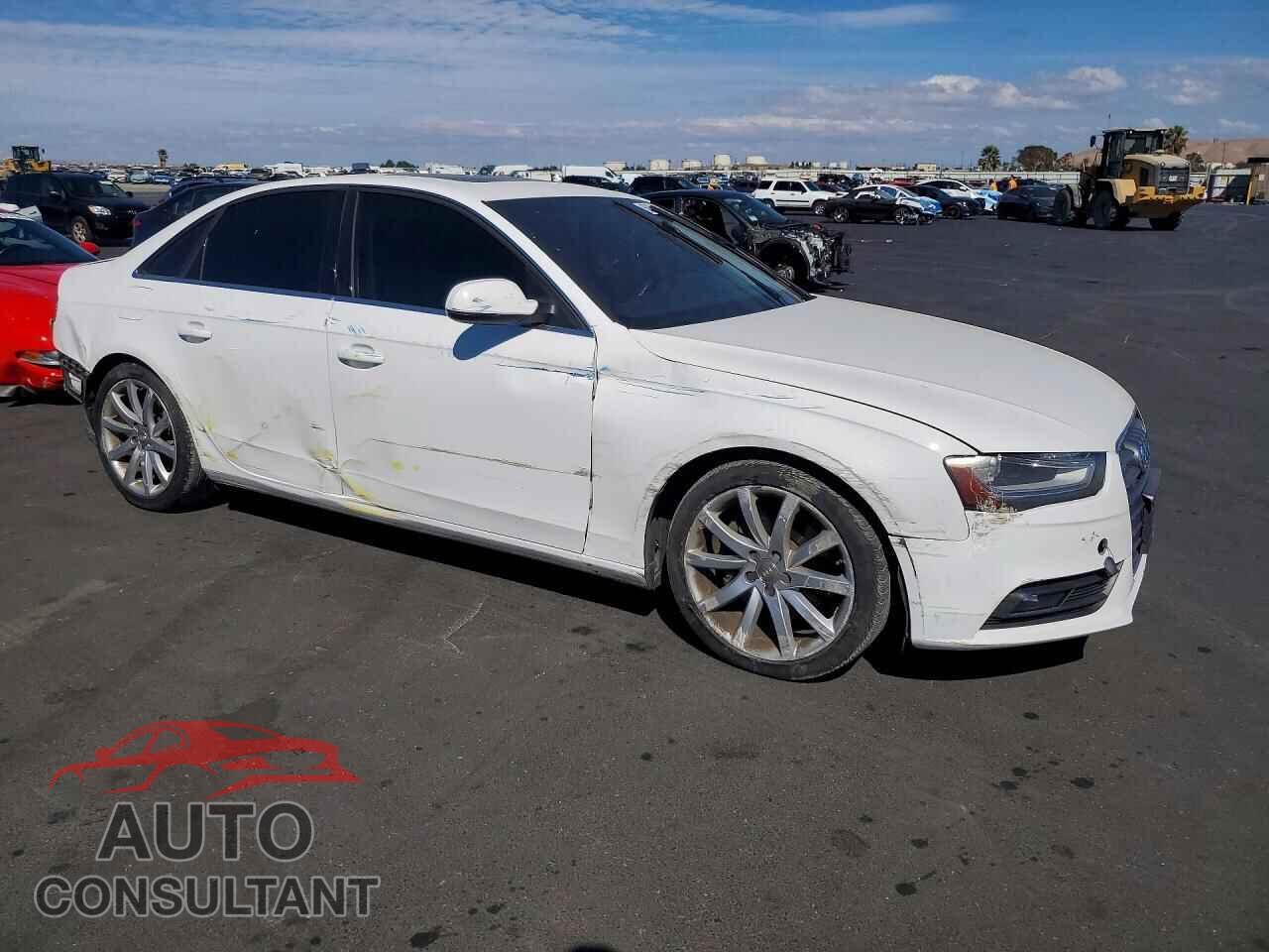 AUDI A4 2013 - WAUFFAFL5DN029645