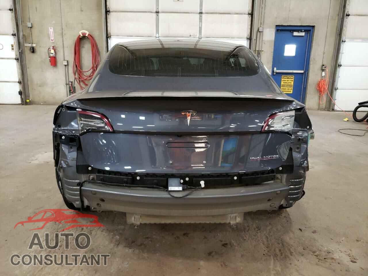 TESLA MODEL 3 2018 - 5YJ3E1EB0JF074438