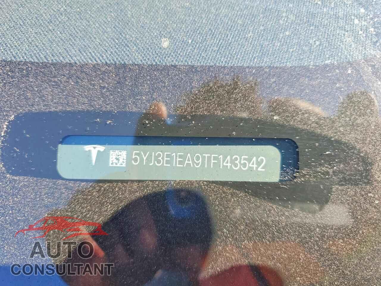 TESLA MODEL 3 2026 - 5YJ3E1EA9TF143542