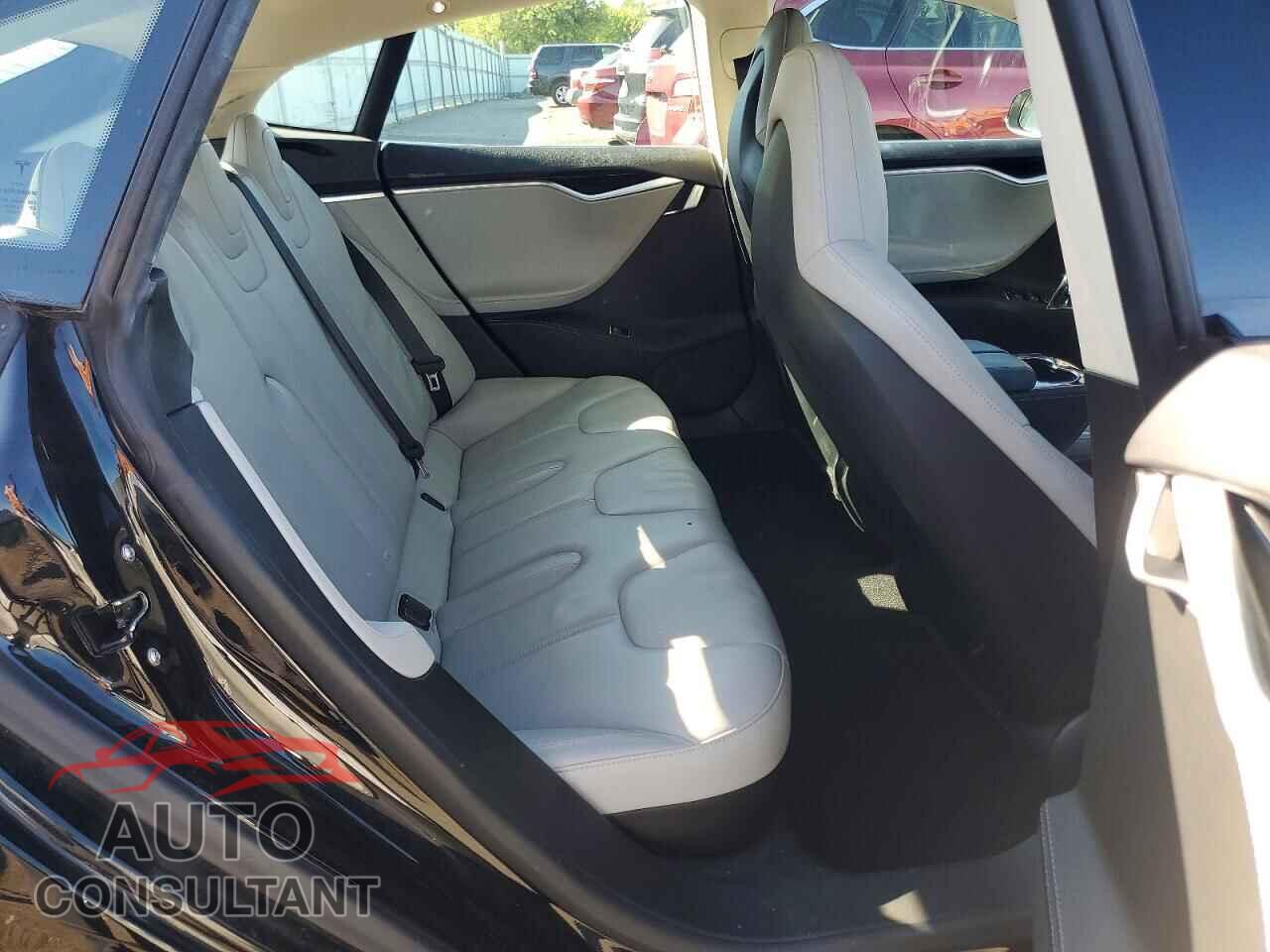 TESLA MODEL S 2014 - 5YJSA1H19EFP52314