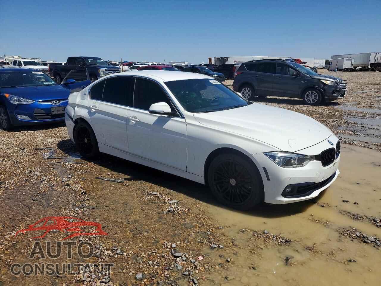 BMW 3 SERIES 2018 - WBA8E1C54JA762564