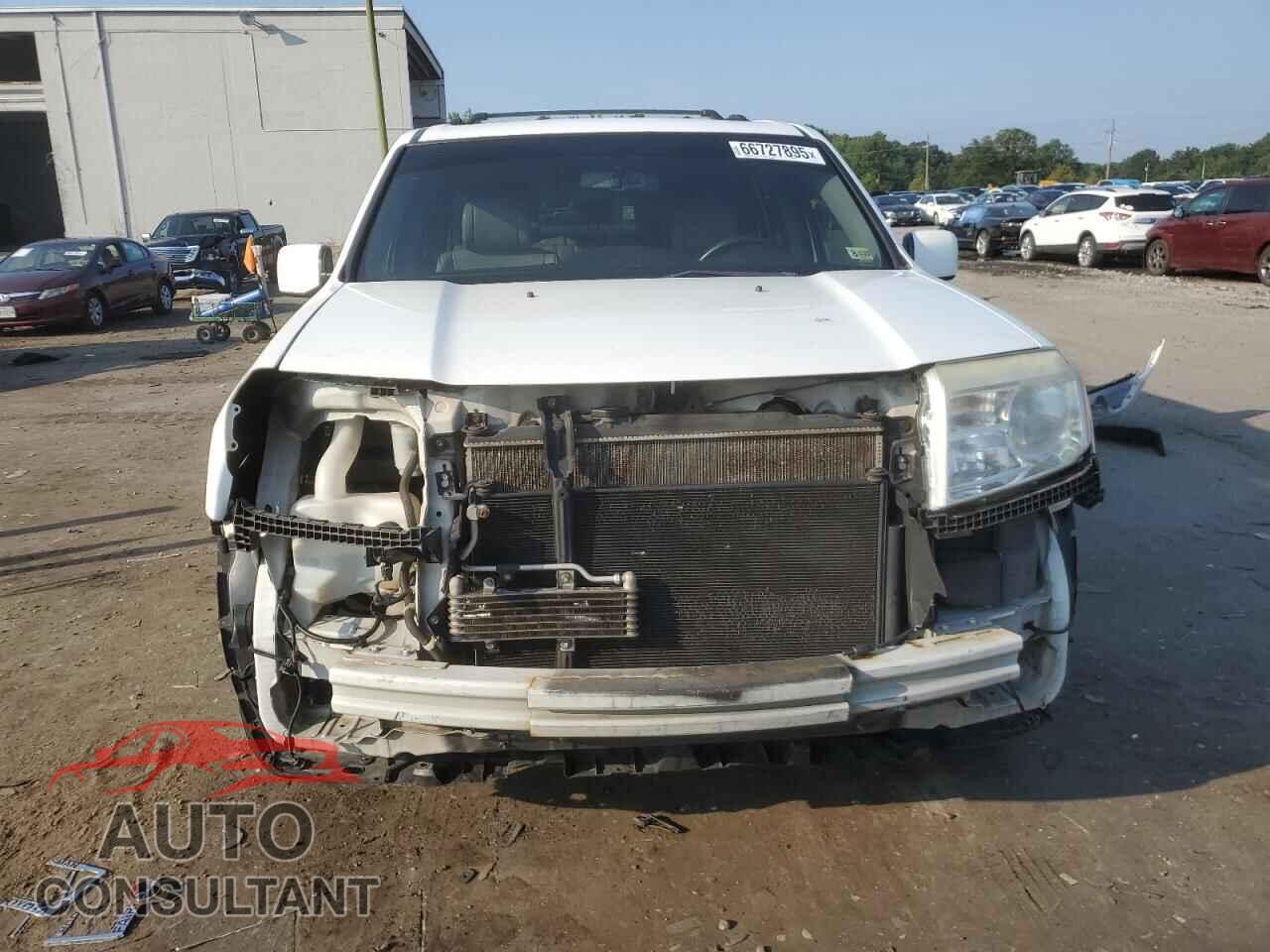 HONDA PILOT 2015 - 5FNYF4H57FB033418