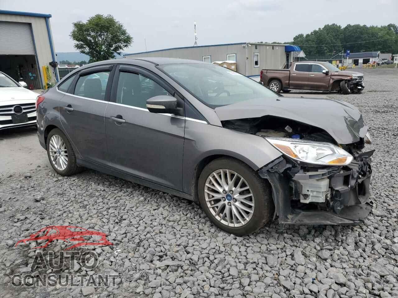 FORD FOCUS 2012 - 1FAHP3H22CL367027