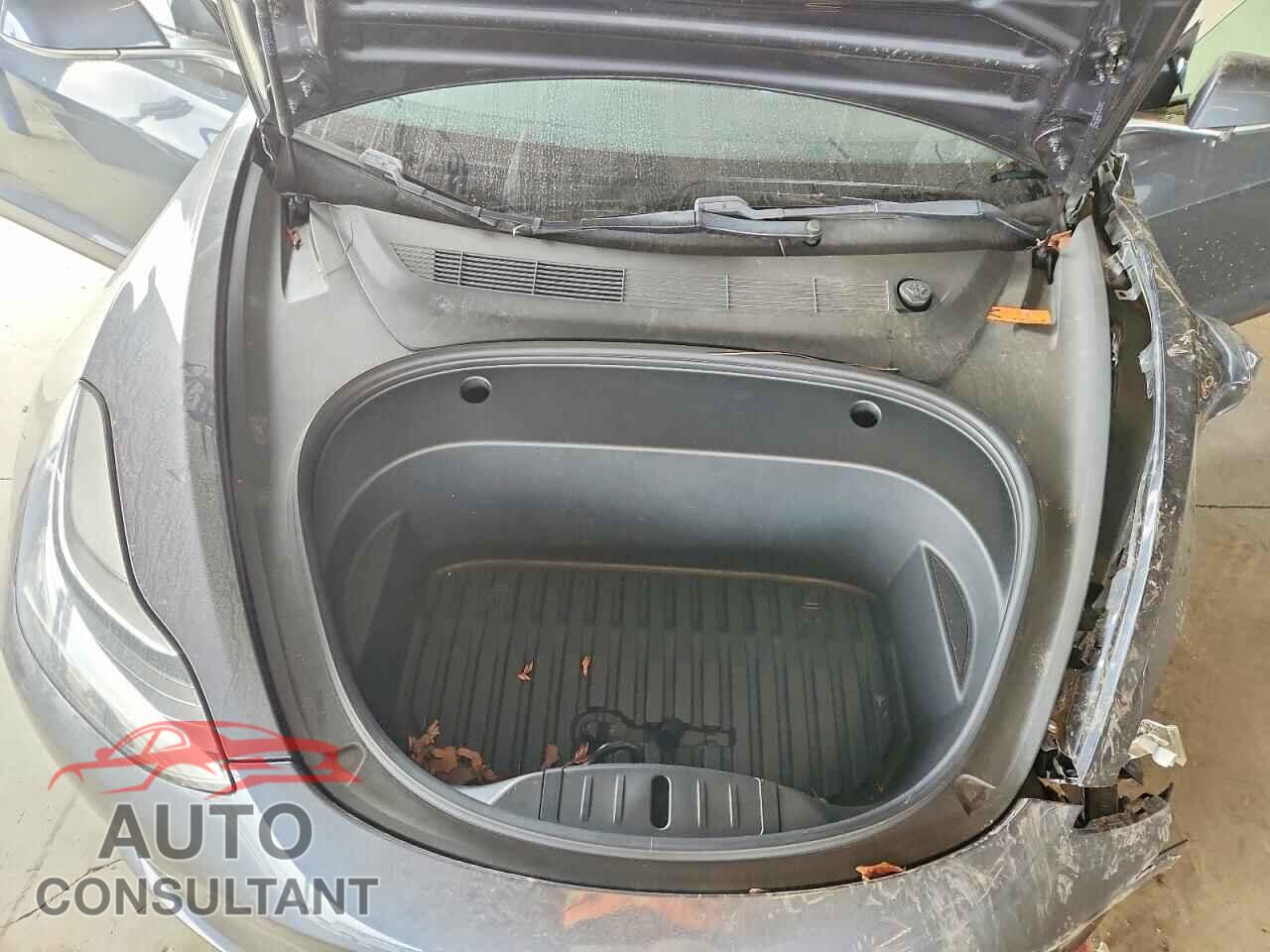 TESLA MODEL 3 2020 - 5YJ3E1EAXLF804821
