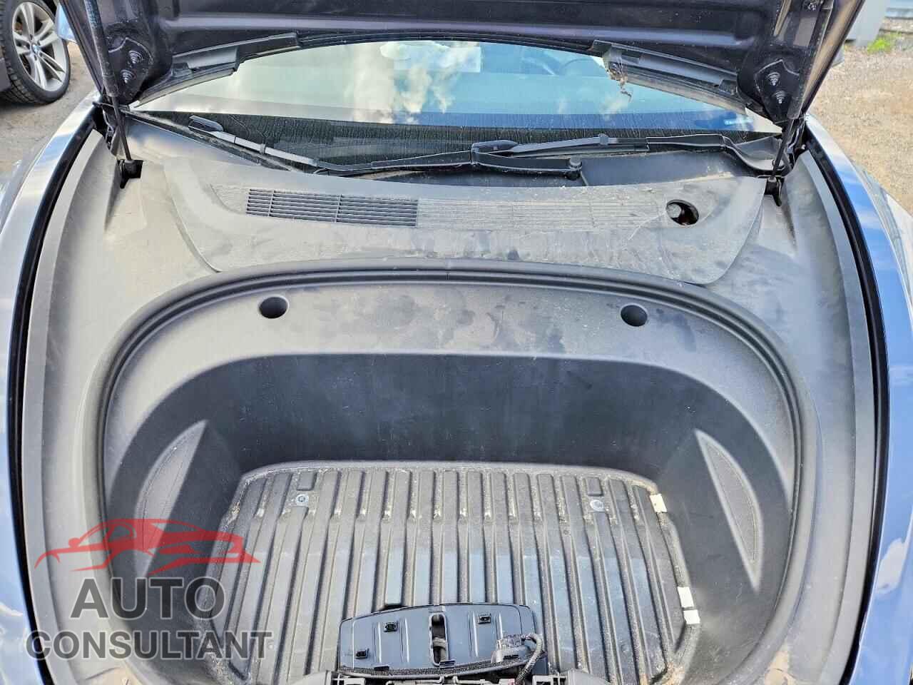 TESLA MODEL 3 2023 - 5YJ3E1EA0PF686591