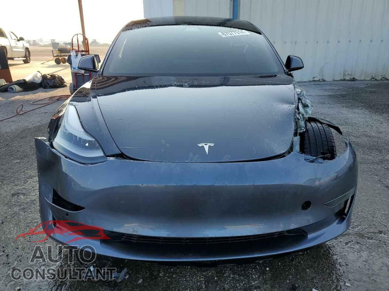 TESLA MODEL 3 2021 - 5YJ3E1EA2MF094573