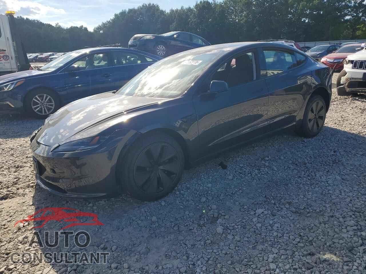 TESLA MODEL 3 2026 - 5YJ3E1EB0TF214801