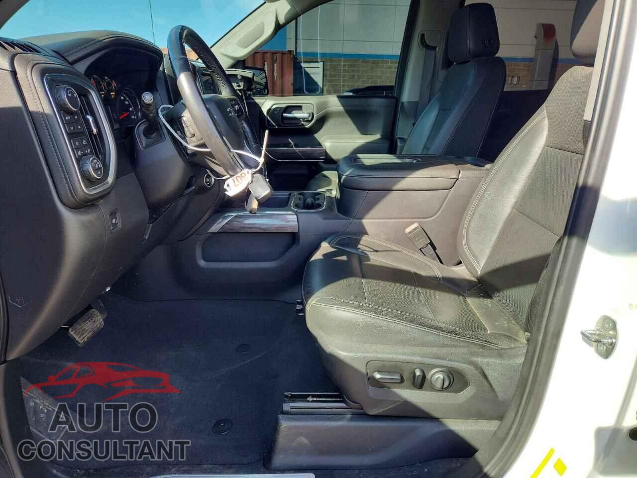 CHEVROLET SILVERADO 2019 - 3GCUYGED0KG106980