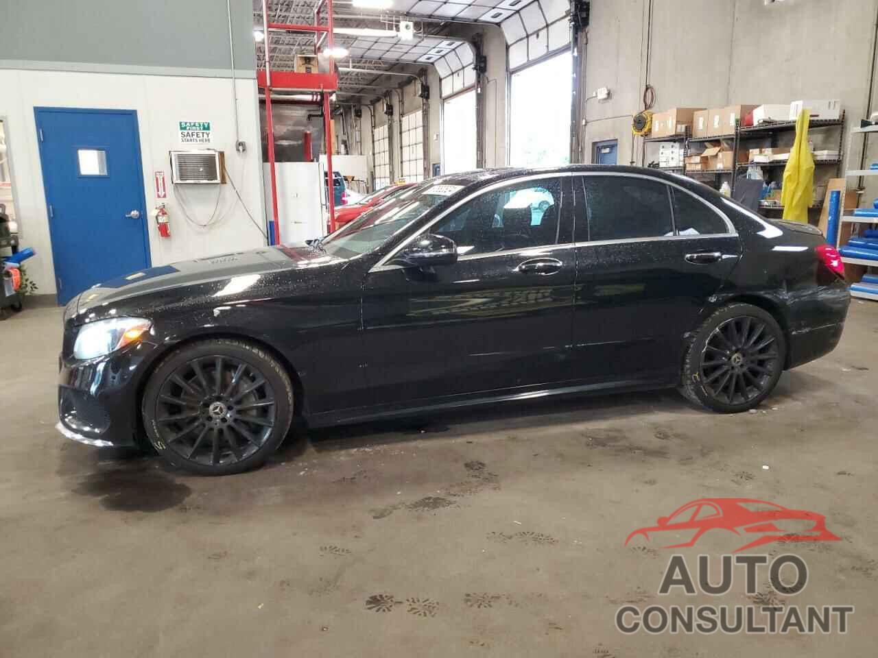 MERCEDES-BENZ C-CLASS 2018 - 55SWF4KB1JU236401