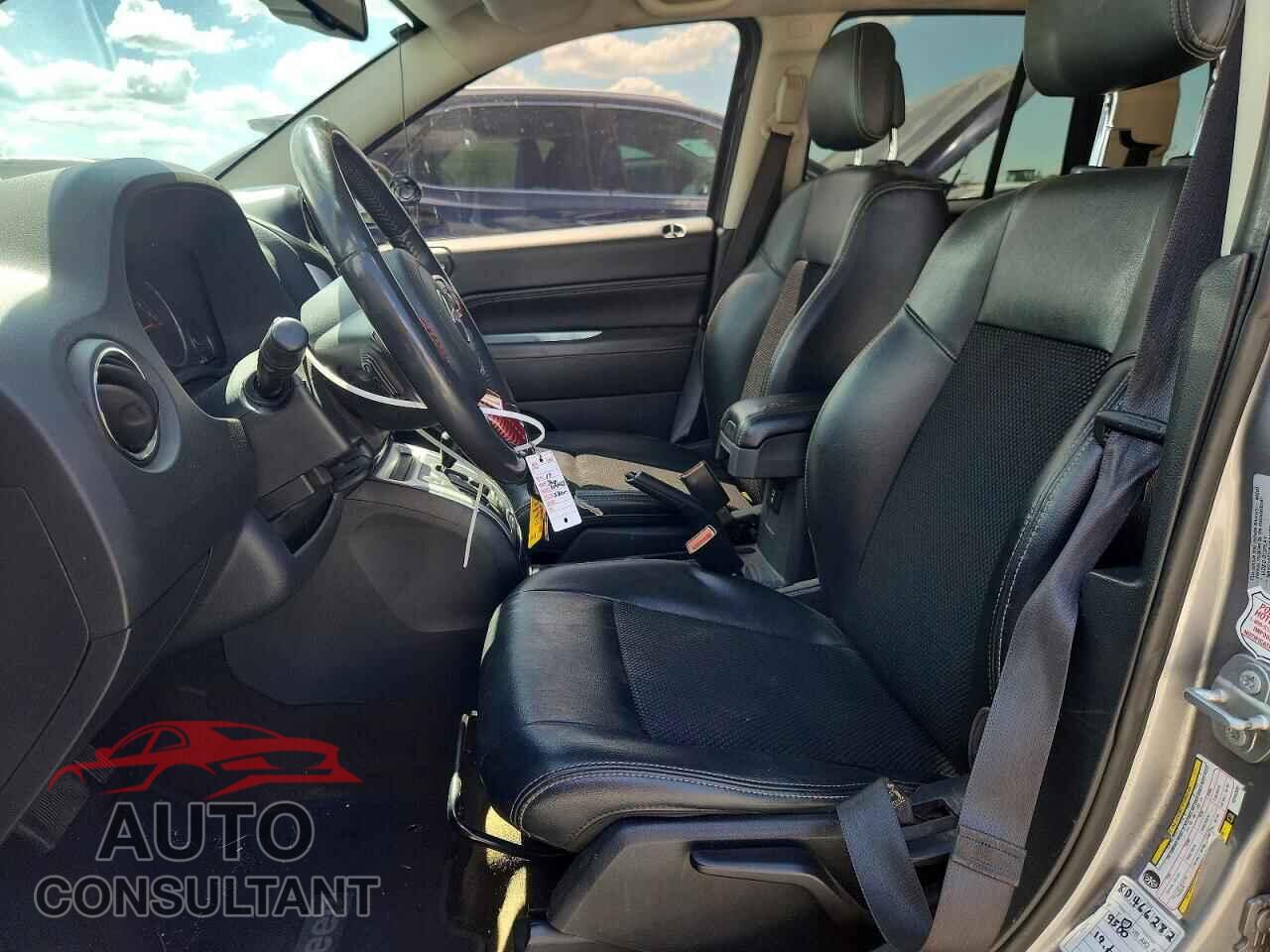 JEEP COMPASS 2017 - 1C4NJCEB8HD162932