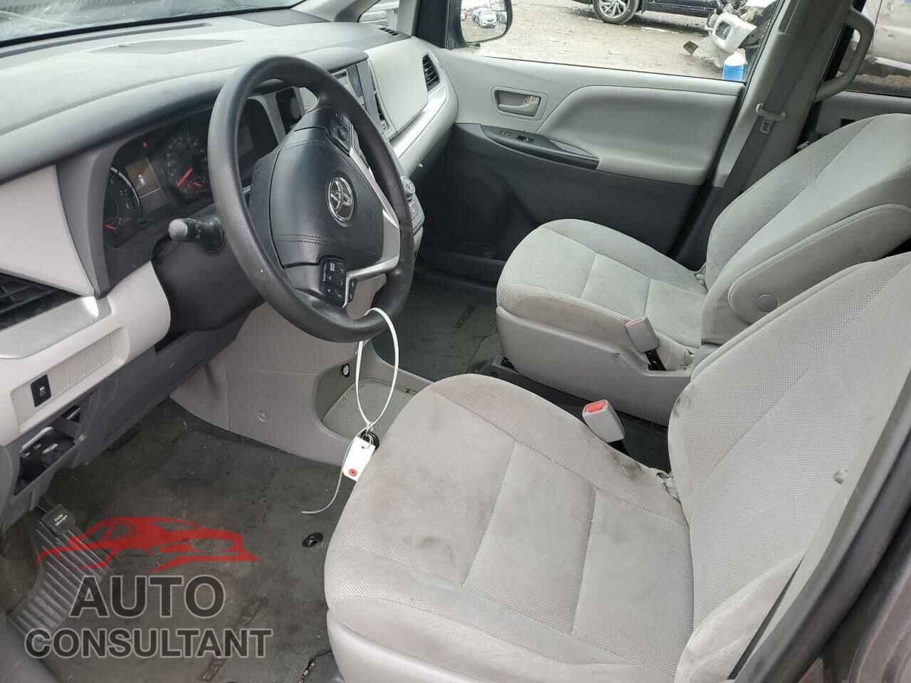 TOYOTA SIENNA 2017 - 5TDZZ3DCXHS833204