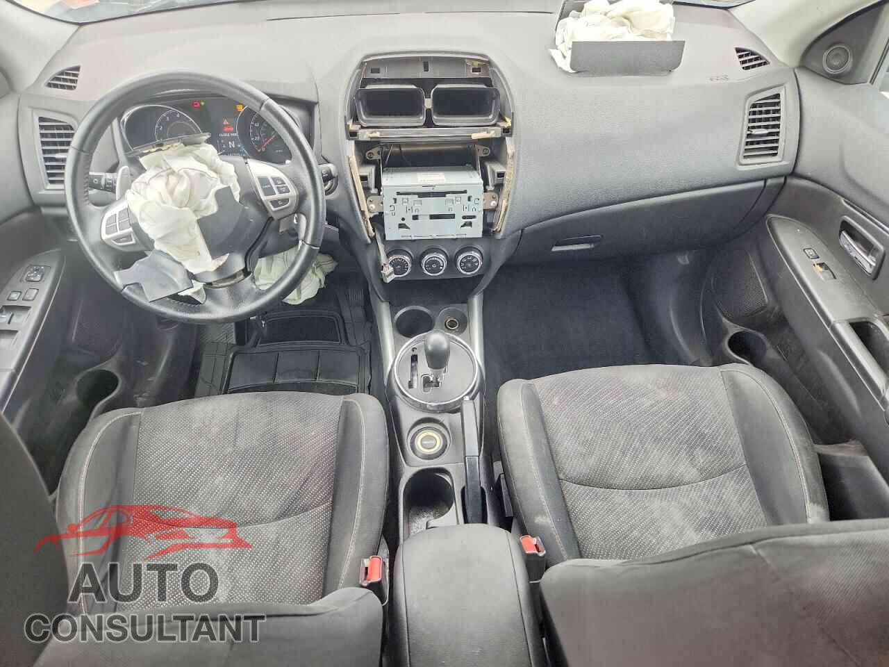 MITSUBISHI OUTLANDER 2013 - 4A4AR4AUXDE002438