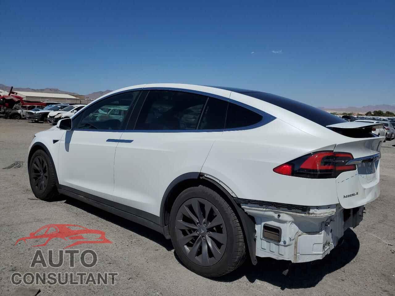 TESLA MODEL X 2018 - 5YJXCBE29JF100807
