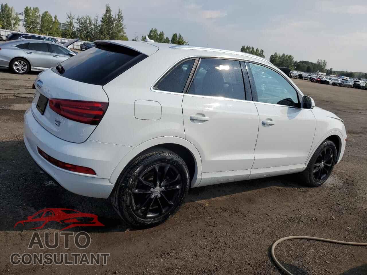 AUDI Q3 2015 - WA1GFEFS8FR014004