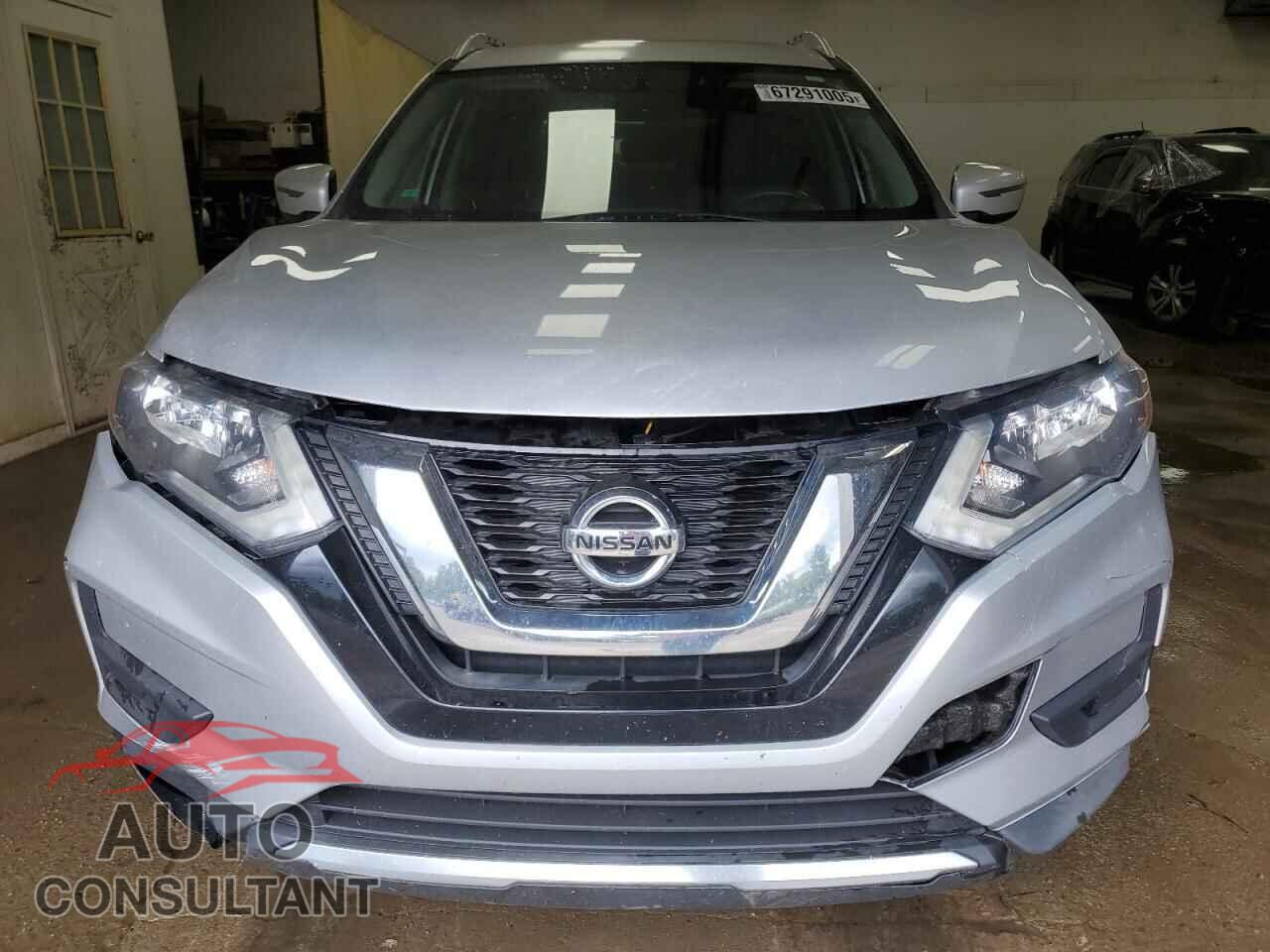 NISSAN ROGUE 2017 - KNMAT2MT0HP538471