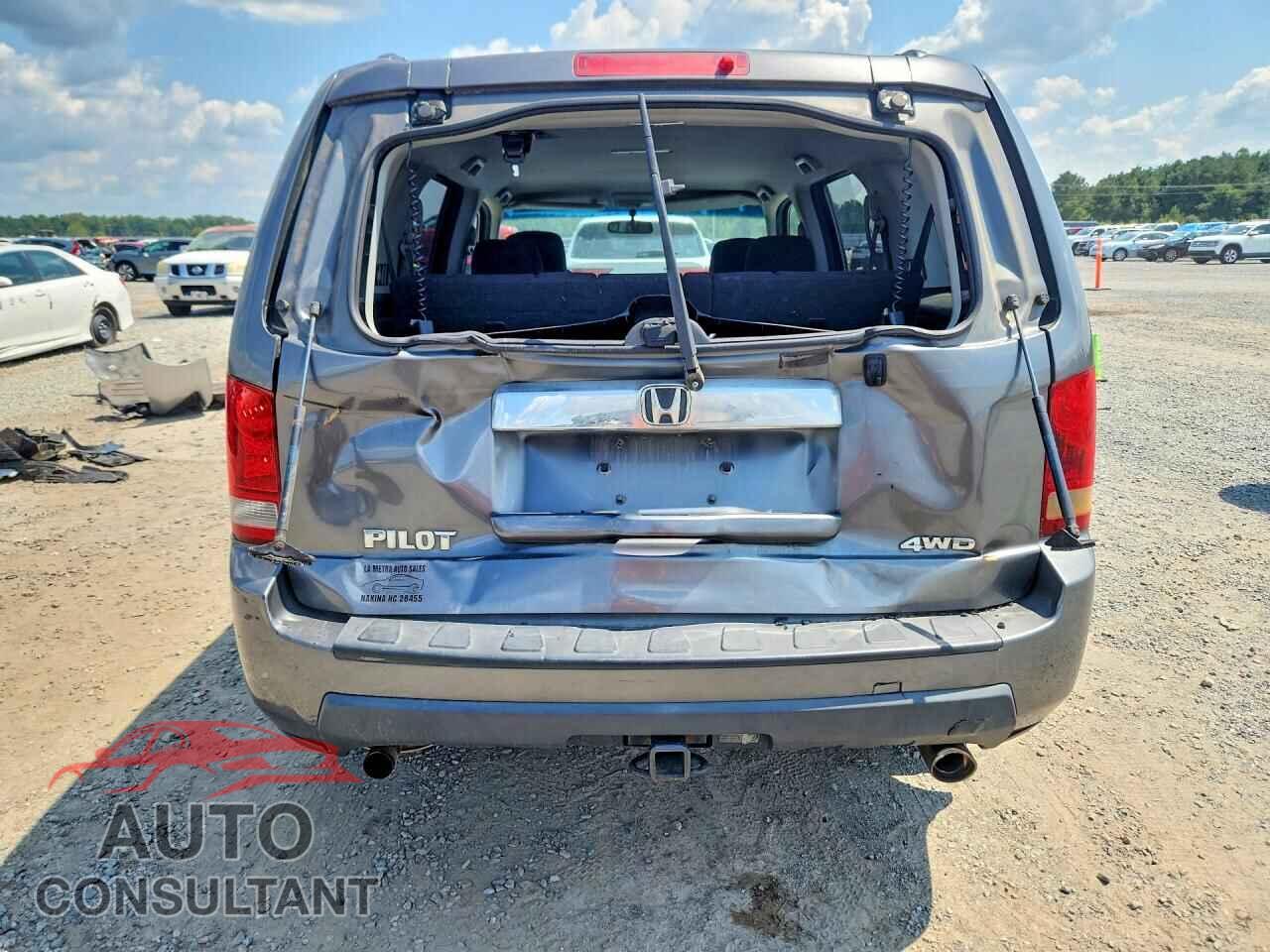 HONDA PILOT 2011 - 5FNYF4H44BB015749