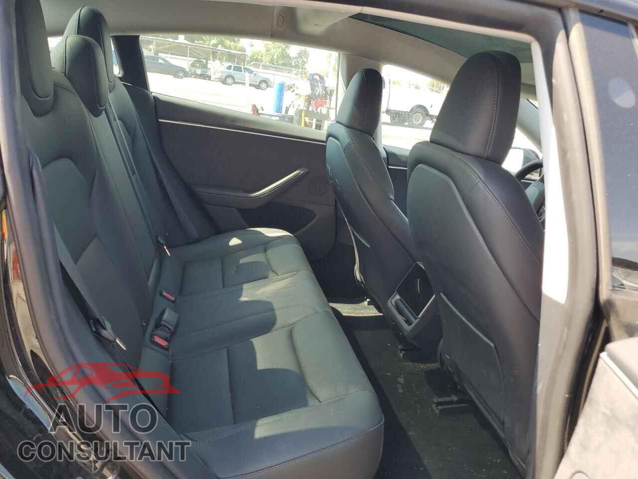 TESLA MODEL 3 2024 - 5YJ3E1EB1RF788428