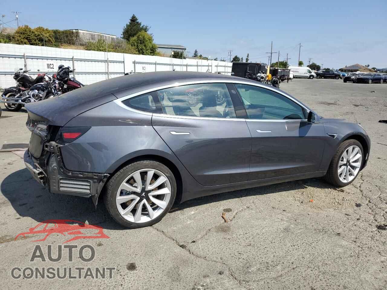 TESLA MODEL 3 2018 - 5YJ3E1EA4JF154817