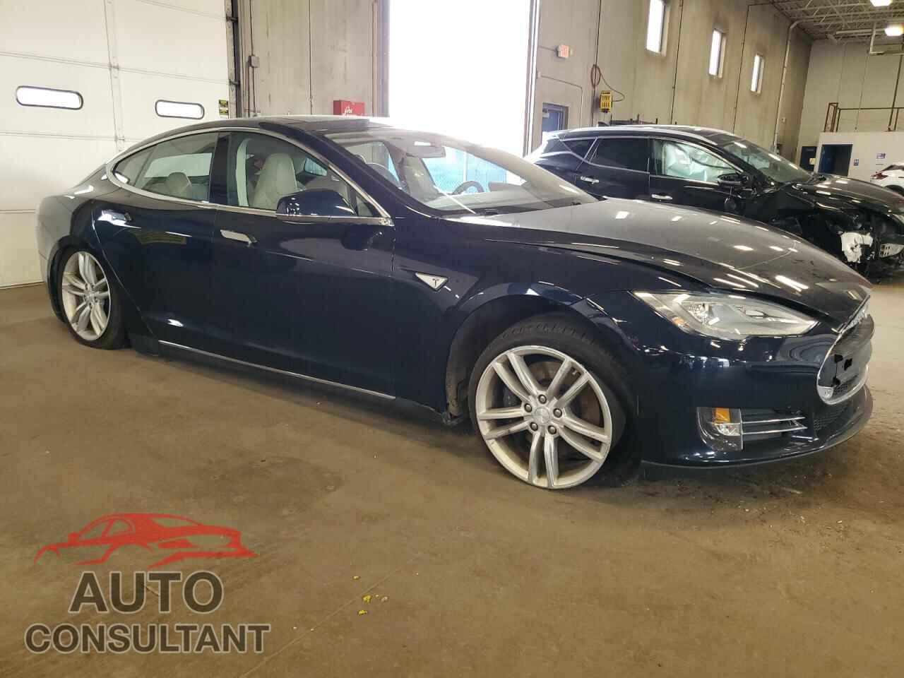 TESLA MODEL S 2013 - 5YJSA1CN7DFP17280