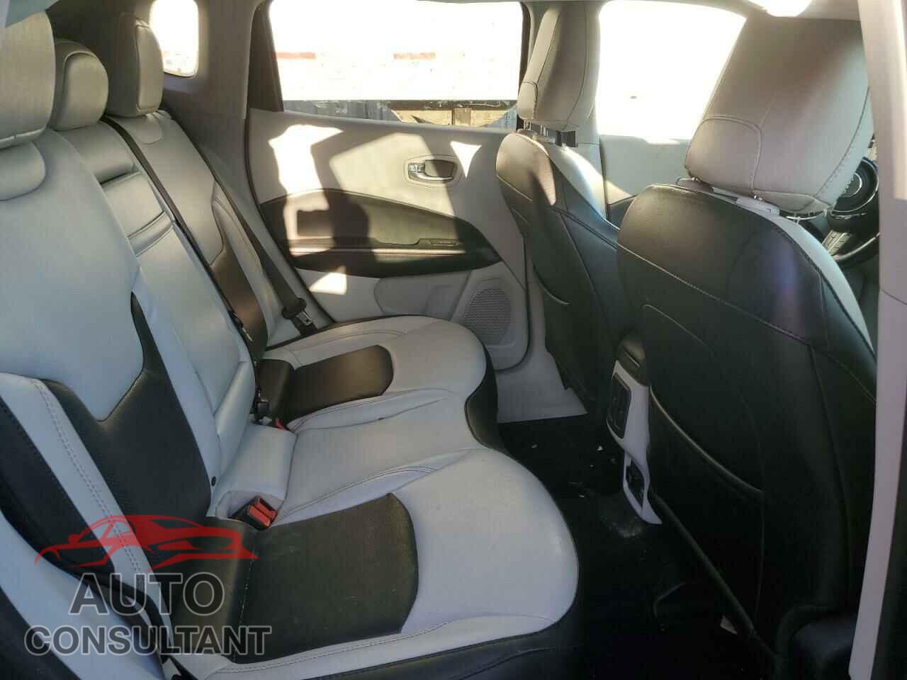 JEEP COMPASS 2019 - 3C4NJCCB1KT809062