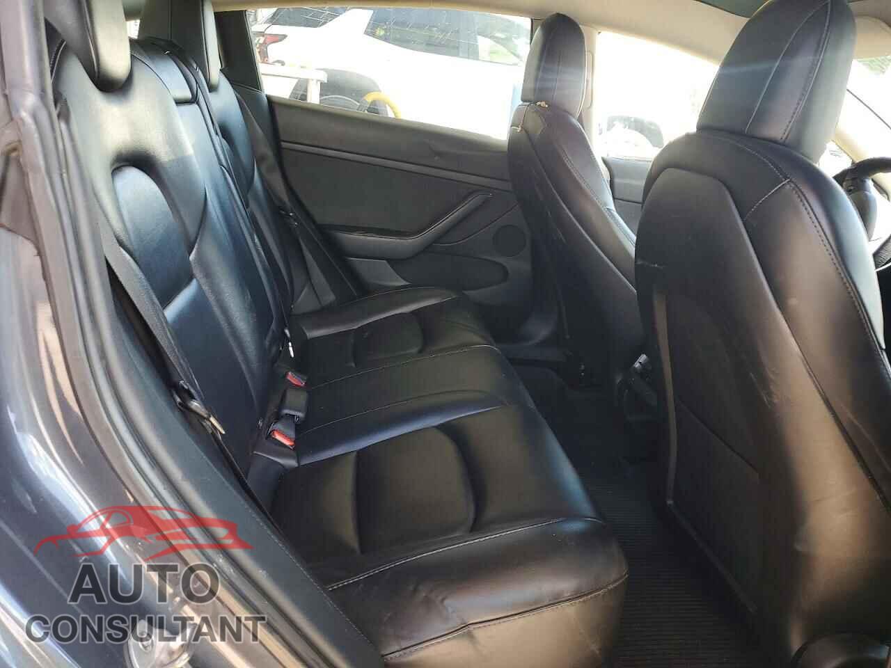 TESLA MODEL 3 2022 - 5YJ3E1EA2NF370039