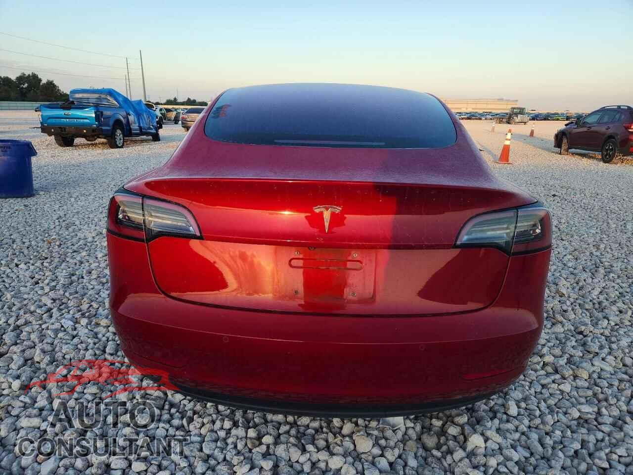 TESLA MODEL 3 2018 - 5YJ3E1EA3JF034023