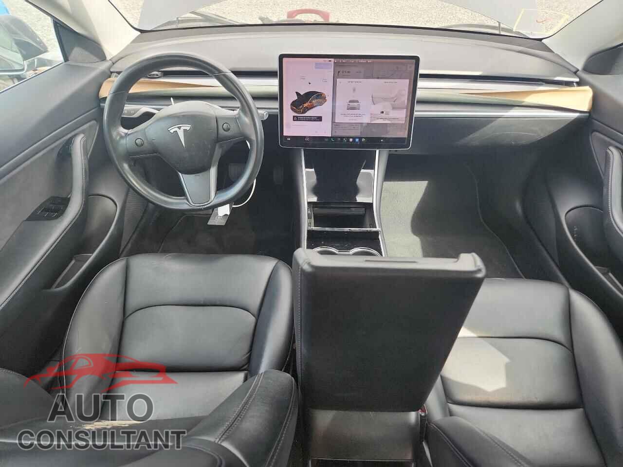 TESLA MODEL 3 2018 - 5YJ3E1EB4JF128551