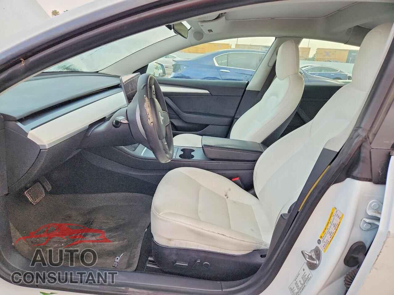 TESLA MODEL 3 2021 - 5YJ3E1EA8MF028836