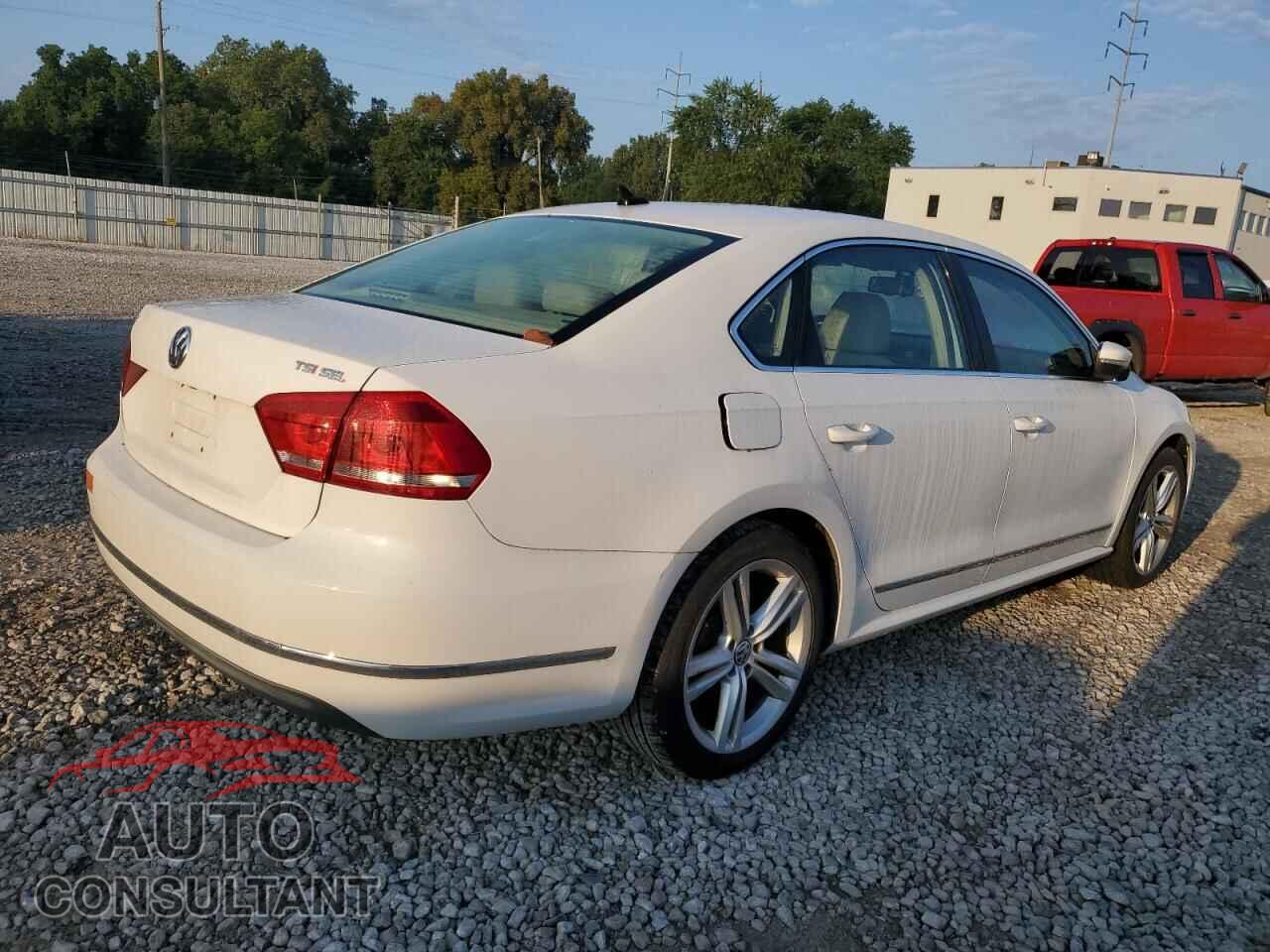 VOLKSWAGEN PASSAT 2014 - 1VWCT7A30EC006308