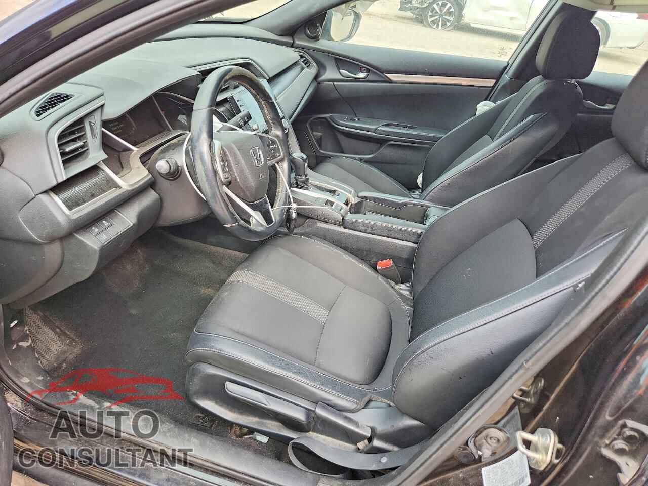 HONDA CIVIC 2019 - 2HGFC2F80KH596057