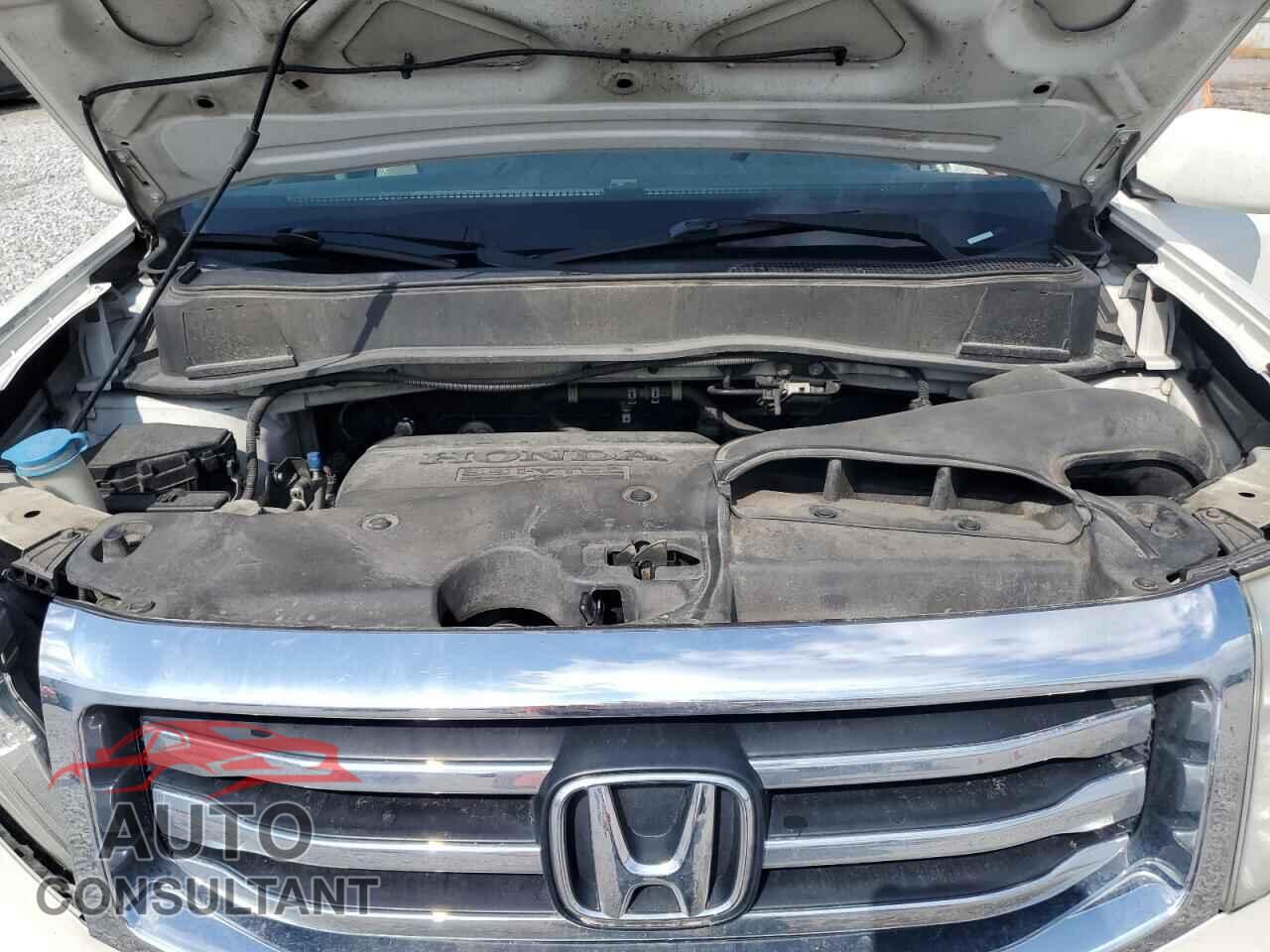 HONDA PILOT 2013 - 5FNYF4H93DB017362