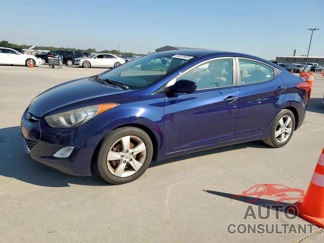 HYUNDAI ELANTRA 2013 - 5NPDH4AE4DH295592