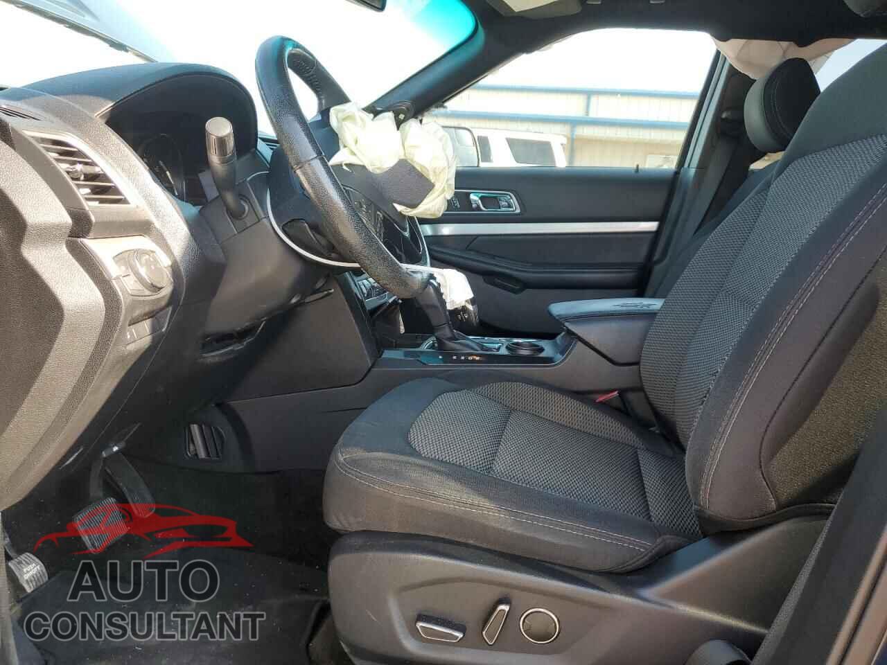 FORD EXPLORER 2017 - 1FM5K7D80HGA45883