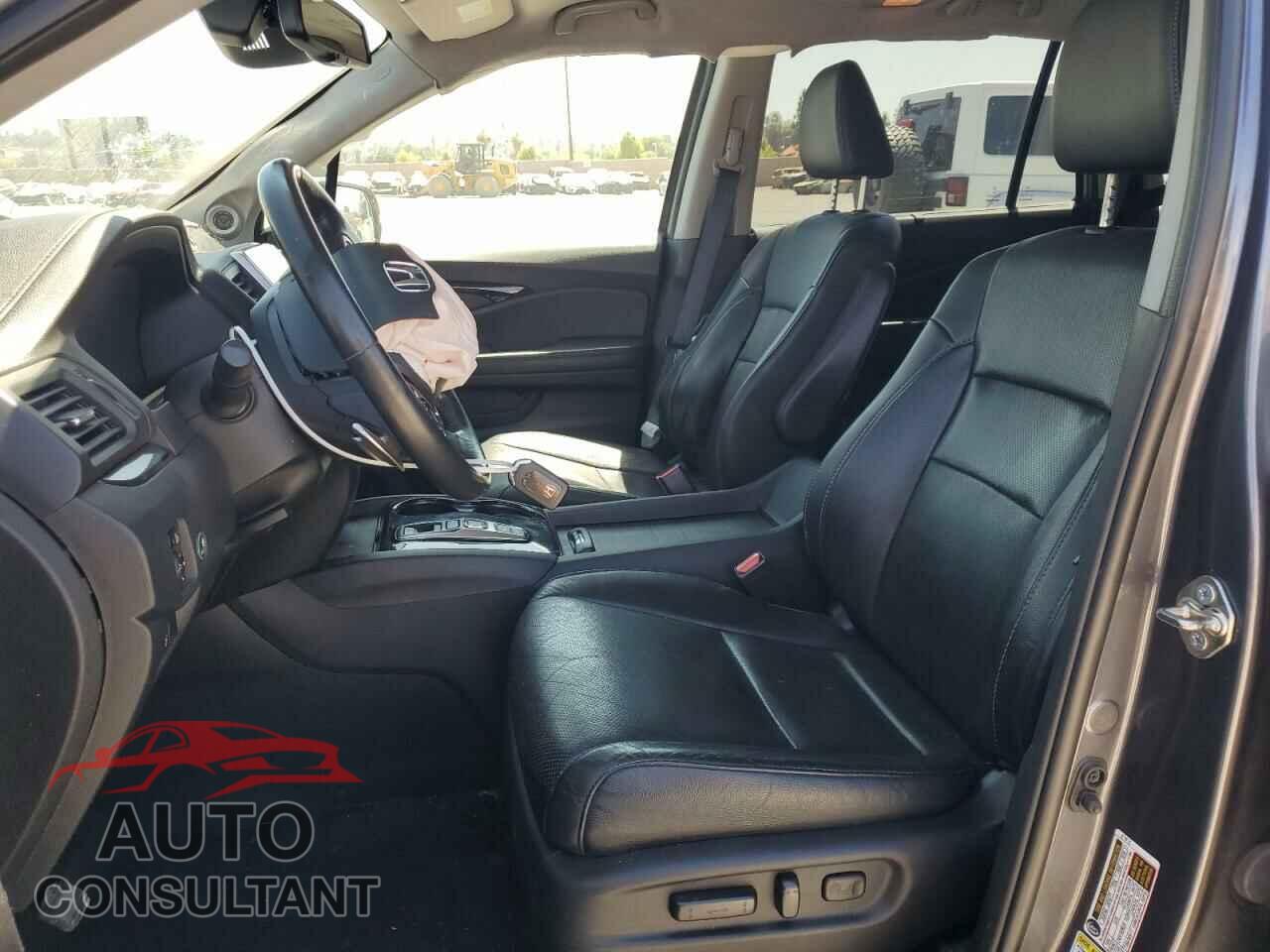 HONDA PILOT 2016 - 5FNYF6H04GB045253