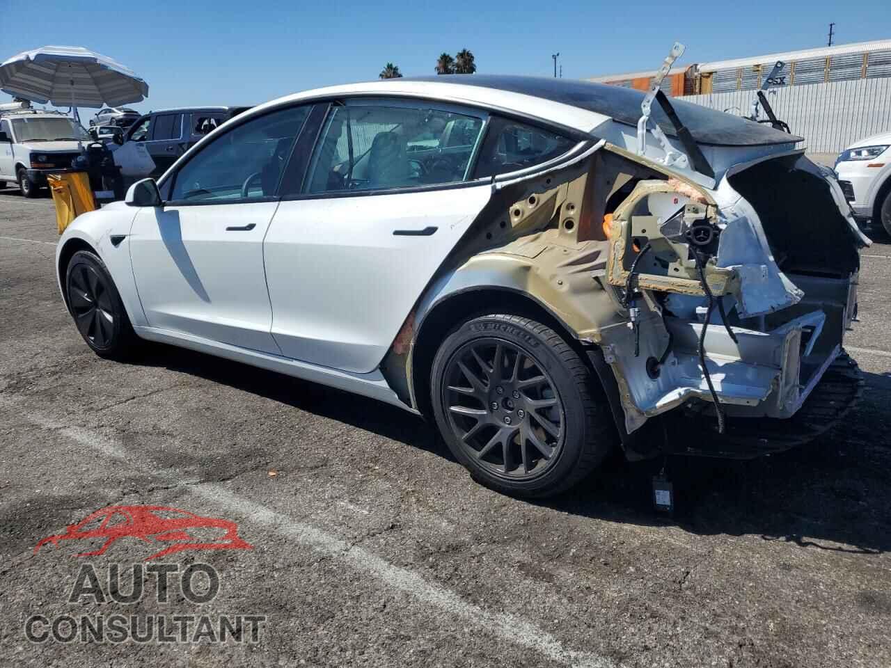 TESLA MODEL 3 2024 - 5YJ3E1EA4RF849701