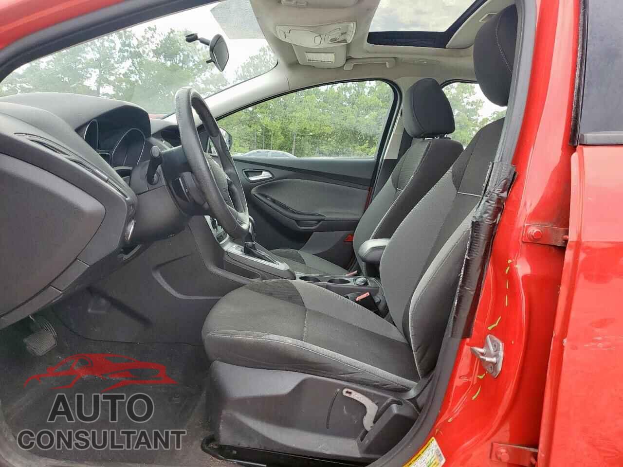 FORD FOCUS 2014 - 1FADP3K2XEL132983