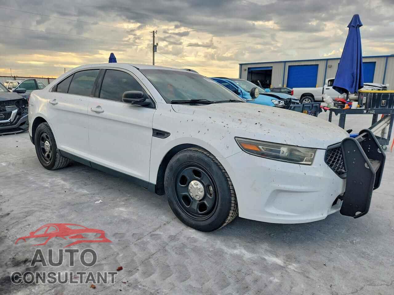 FORD TAURUS 2015 - 1FAHP2MK1FG139047