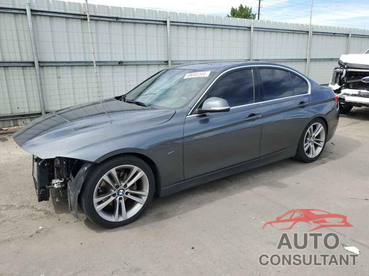 BMW 3 SERIES 2017 - WBA8D9G33HNU66383