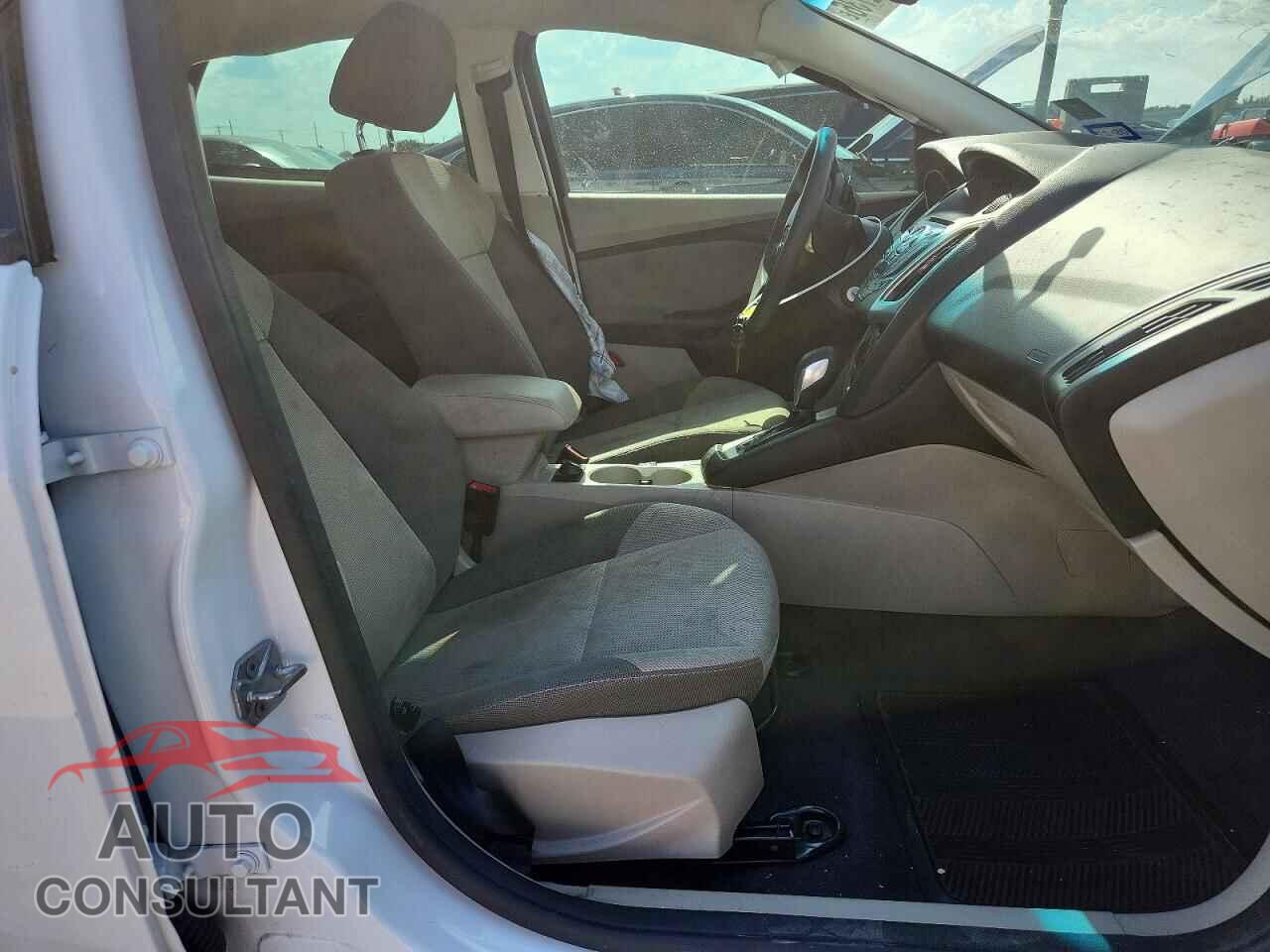FORD FOCUS 2014 - 1FADP3F26EL155333