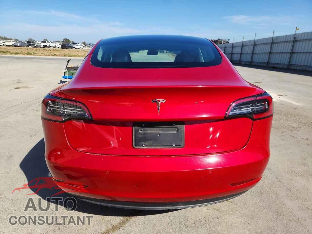 TESLA MODEL 3 2022 - 5YJ3E1EA4NF303880