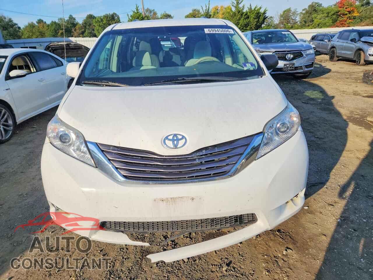 TOYOTA SIENNA 2011 - 5TDKK3DC0BS122995