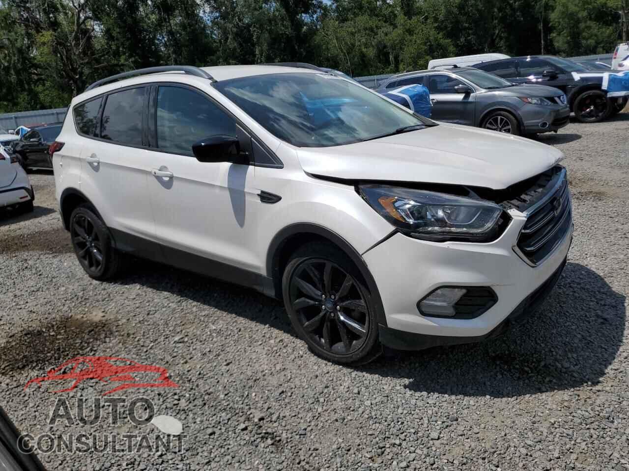 FORD ESCAPE 2019 - 1FMCU0GD2KUB21131