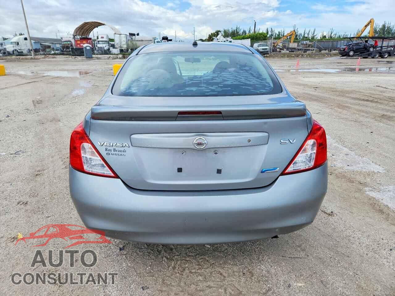 NISSAN VERSA 2013 - 3N1CN7AP8DL886177