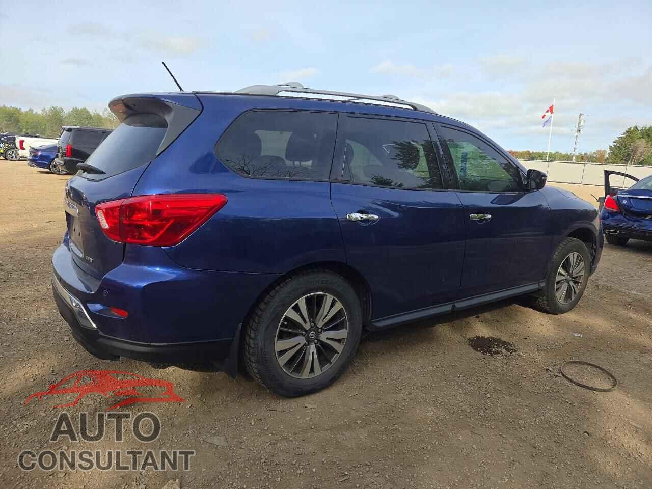 NISSAN PATHFINDER 2017 - 5N1DR2MM6HC636461