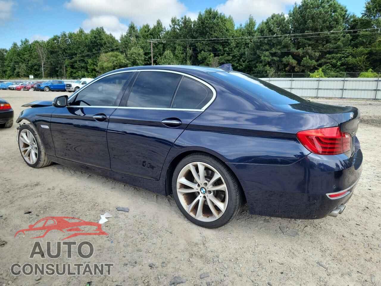 BMW 5 SERIES 2014 - WBAFV3C52ED686348