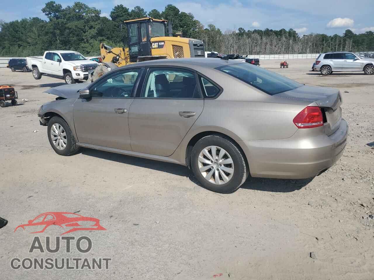 VOLKSWAGEN PASSAT 2015 - 1VWAT7A33FC010670