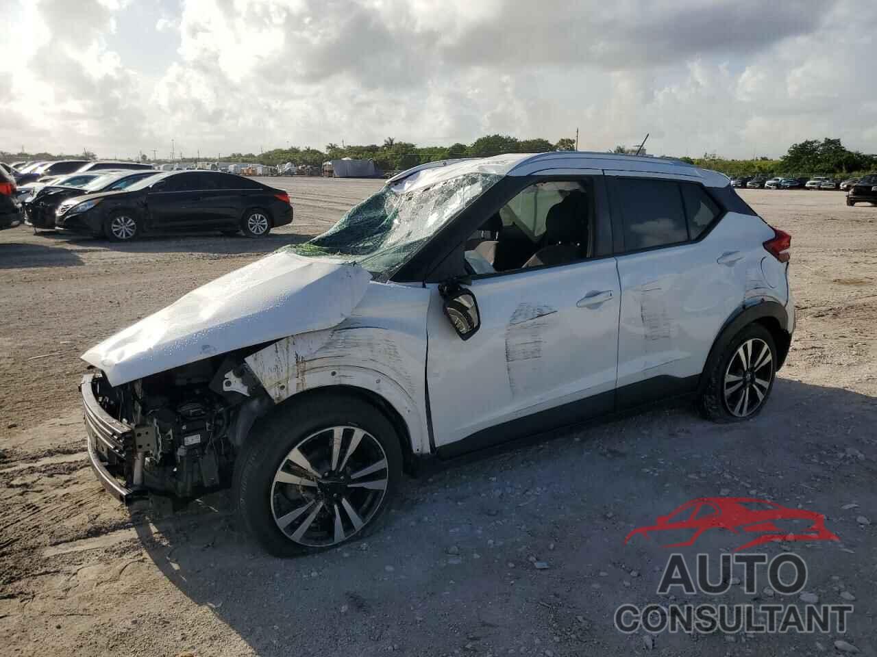 NISSAN KICKS 2019 - 3N1CP5CU8KL534702
